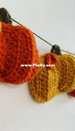 Memory Lane Crochet - Rose Hudd - Halloween pumpkin bunting - Free