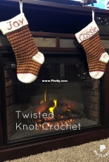 Twisted Knot Crochet - Cassie Stebelton - Houndstooth Christmas Stocking