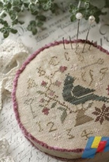 With Thy Needle & Thread WTNT CS115 Brambleberry Bunting