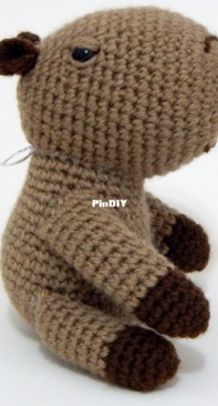 Jujubinhas Amigurumis - Déborah C. T. L. Ramos - Capybara - Capivara  - Portuguese