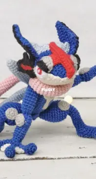 Muñequista - Constanza Olivares Fernández - Greninja Ash - Spanish