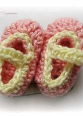 Crochet and Other Stuff - Mimi Alelis - Mini Booties Souvenir - Free