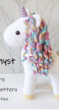 Smiley Crochet Things - Victoria Kairis - Amethyst Unicorn