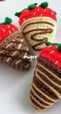 Fayni Toys - Svetlana Hurova - Strawberry with Chocolate - Free
