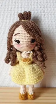 Princess Belle amigurumi