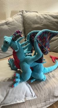 Manic Yarn - Seraphin Dragon