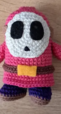 Fefi gurumis - María Fernanda Rojas - Shy Guy Pink - Shy Guy Rosa - Spanish - Free
