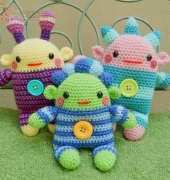 Moji Moji Design- Janine Holmes - Romper Monsters - English