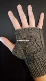Cable Cat (Fingerless Gloves) by A. Blezinger-German-Free