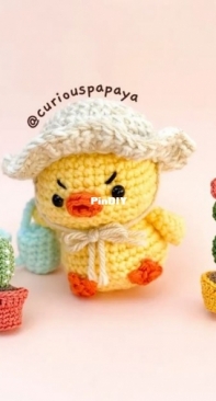 Curious Papaya - Amy Ting - Gertrude the Grumpy Chick - Free