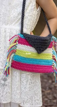 Winding Road Crochet - Lindsey Dale - Crochet Scrap Fringe Bag - Free