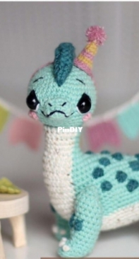 Loopy Pattern - Angelina Taranina - Brachiosaurus Kevin