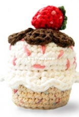 Herter Crochet Designs - Ida Herter - Strawberry Cupcake