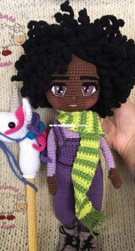Creaciones Lana - Yazmín González Sánchez - Kelly con unicornio de palo - Spanish
