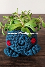 Tiny Oddish planter  -  HELLOhappy