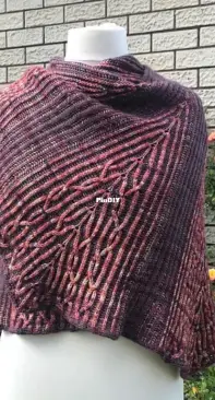 Sinuosity shawl by Leela Frankcombe in English