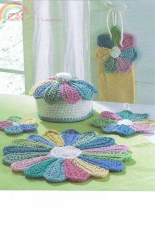 Honey Bee Kitchen Set - PA779 pattern by Maggie Weldon