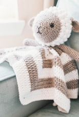 Sewrella - Ashleigh Kiser- Crochet Little Lamb Lovely - Free