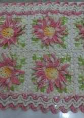 crochet rug wiggliy with sunflower