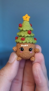 Amigurumitiny - João Pedro Basques -  Tiny Christmas tree amigurumi - English / Spanish / Portuguese - Free