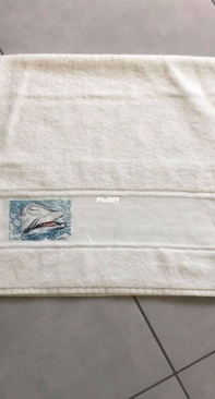 towel with dolphins