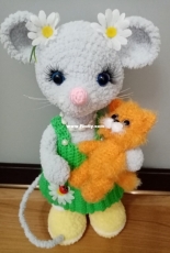 Little mouse crocheted