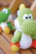 Kerstin Brünnler - Cuddly Yoshi Amigurumi - English and German - Free
