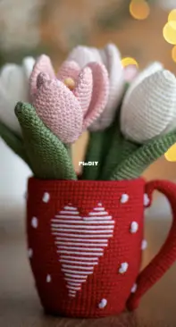 Dorogina Toys - Knitted World by Elena - Elena Dorogina - Tulips in a mug