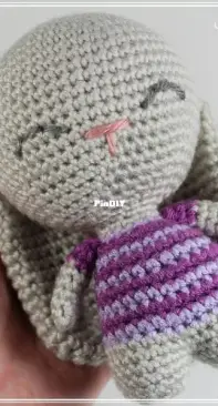 Jamy Lyn Art - Bennie the Bunny - Free