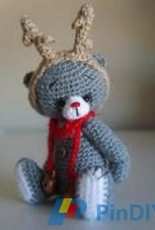 The Tiny Toy Box - Stefanie Devlin - RanDolph The Reindeer Bear Pattern