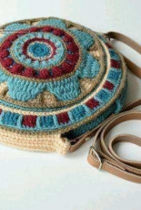 Round Bag, overlay and tapestry crochet mandala purse by LillaBjornCrochet