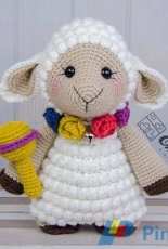 One and Two Company - Carolina Guzman - Sophie the Little Sheep Amigurumi