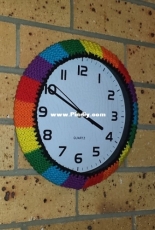 Knitted clock edge