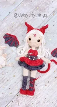 Daisy Tiny Things - Daisy - Hạnh Mèo - Lucy a Fallen Angel and the Baby Baphomet