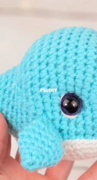 Sweet Oddity Art - Carolyne Brodie - Mini Narwhal