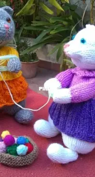 Kitty Knitting Klub