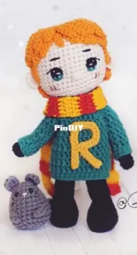 Guichai Crochet Dolls - Armano Ginji - Teechalit Wattanawongwisut - Ron Weasley - Portuguese - Translated