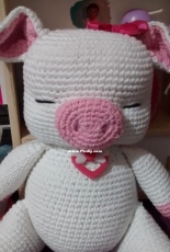 Kim Sam  Soon  Pig doll amigurumi