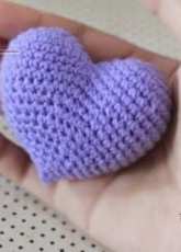 Fukurou Crafts - Crochet heart - English and Thai - Free
