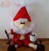 Knotty Hooker Designs- Santa With Gingerbread Cookie and Hot Cocoa