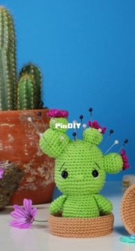 Mispeltoy Crochet - Kenzi Noe - Cactus Pincushion Jar - Cactus Speldenkussen Potje - Dutch
