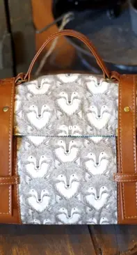 Swoon Sewing Patterns - Carter Messenger Handbag