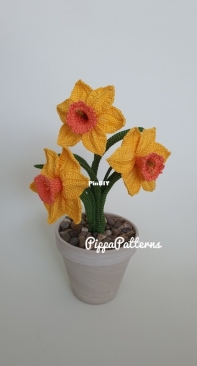Pippa Patterns - Connie Rockliff - Daffodil