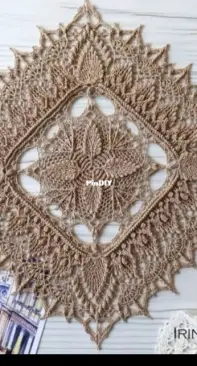 Crochet] Irina Maleeva - Queen extended - English
