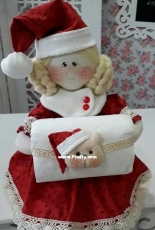 Vivi Prado - Mamãe noel porta papel toalha - Portuguese