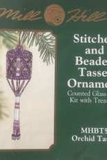 Mill Hill MHBT5 - Stitched & Beaded Tassel Ornament - Orchid Tassel
