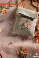 Zweigart -  Rose tablerunner