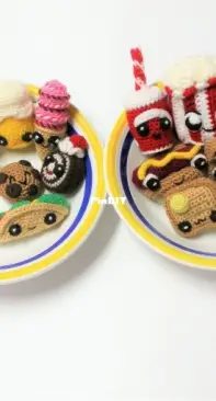 Sueños Blanditos - Gretel Crespo - Delicious Amigurumis - 18 patterns to crochet amigurumi food - English & Spanish