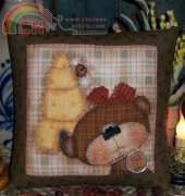 Pattis Ratties-  332 Bear Beehive Pillow