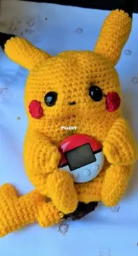 Emmy Scanga - Pikachu Amigurumi